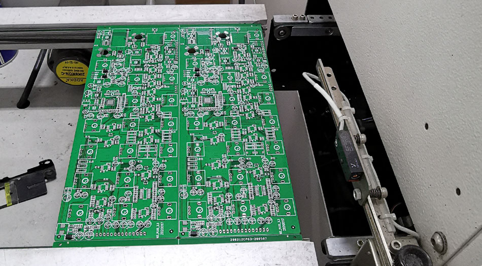 PCBA कारखानाहरूको समयमा डेलिभरी सुनिश्चित गर्न मुख्य तत्वहरू के हुन्?