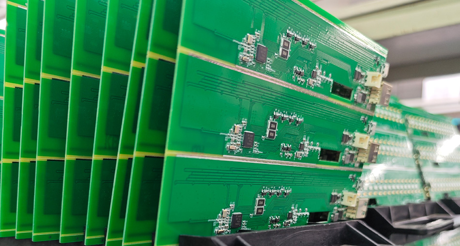 द्रुत प्रतिक्रिया: कसरी PCBA कारखानाहरूले तत्काल अर्डरहरूको डेलिभरी चक्र छोटो बनाउन सक्छ?