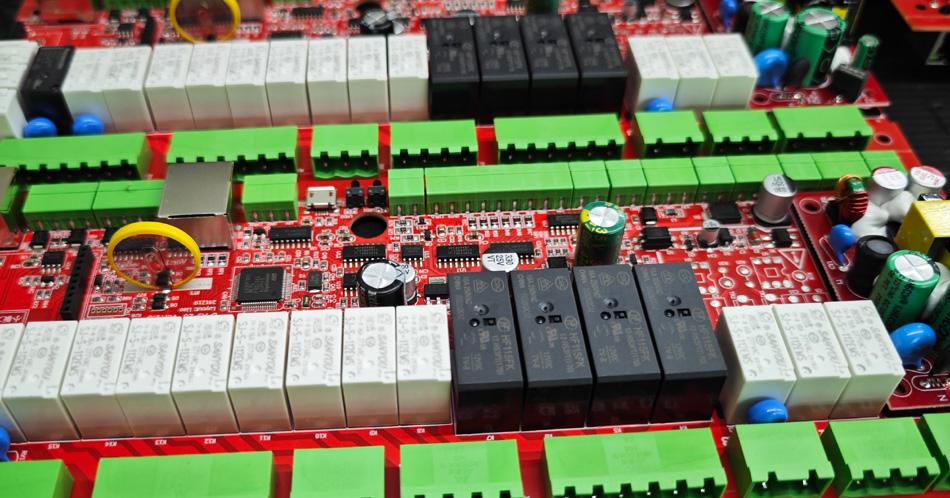 भविष्यको PCBA कारखाना विकास प्रवृतिहरू अन्वेषण गर्दै: प्रविधिबाट सेवामा