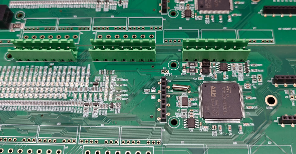 PCBA कारखानाहरूले भीड अर्डरहरूको चुनौतीहरू कसरी सामना गर्न सक्छन्?